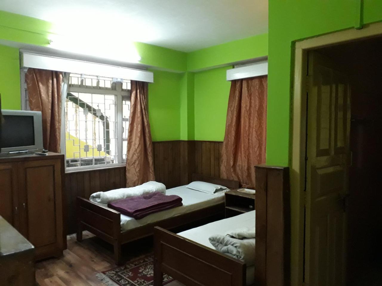 Hotel Kabur เปลลิง ภายนอก รูปภาพ